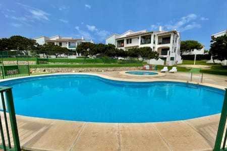 Boschapartamento De 2 Dormitorios Y Con Piscina Ciutadella  Eksteriør billede